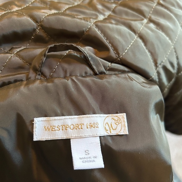 Westport black jacket puffer with collar buckles and waist belt - Picture 6 of 6